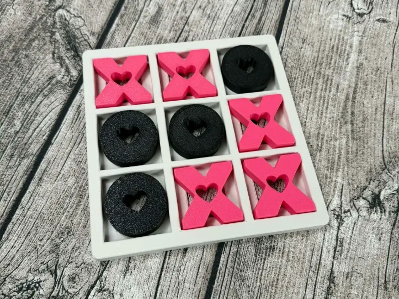 Valentine's Day tic tac toe board