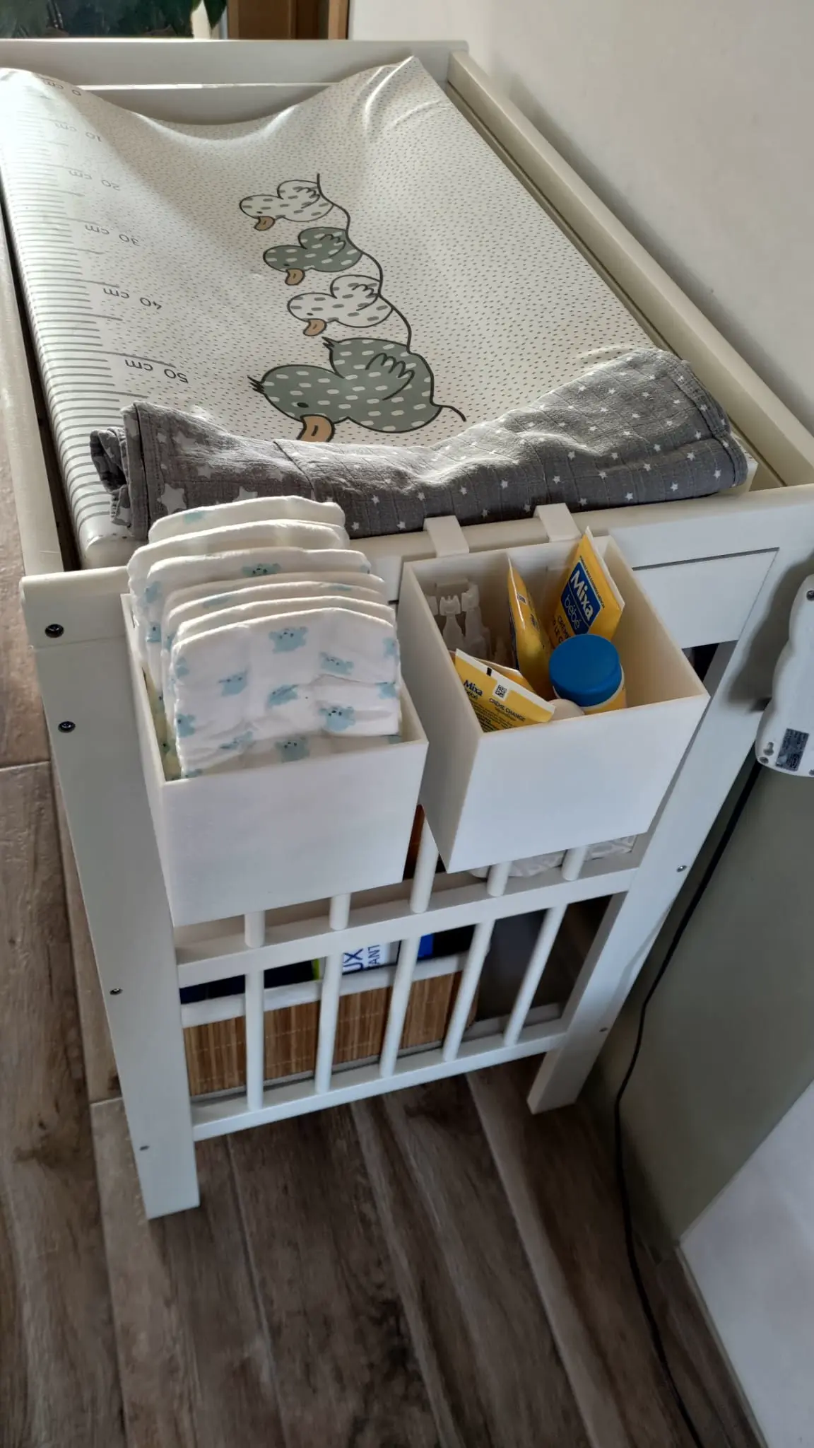 Storage box to hang on IKEA Gulliver changing table