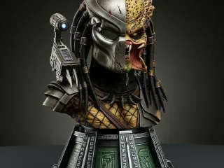 Depredador mitad enmascarado con base