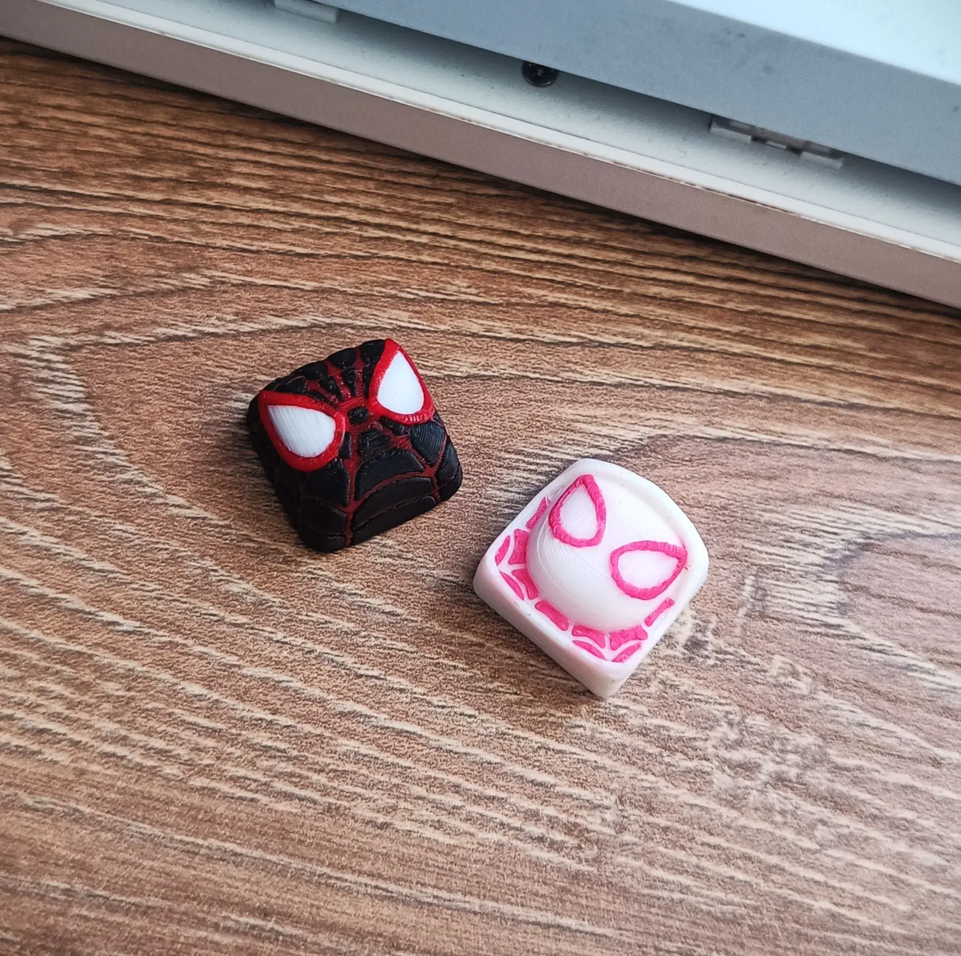 Miles Morales - Gwen Stacy keycaps - Mechanical keyboard