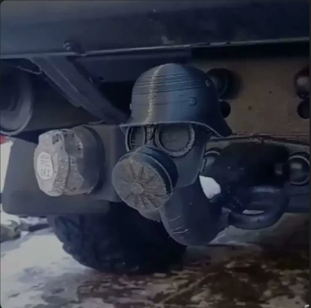 german gasmask toe bar (trekhaak) 