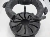 Nave sobre un soporte "JUGGERNAUT" de los ingenieros del planeta LV-1