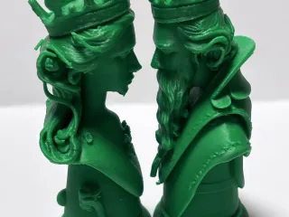 King and queen chess themed sculpture