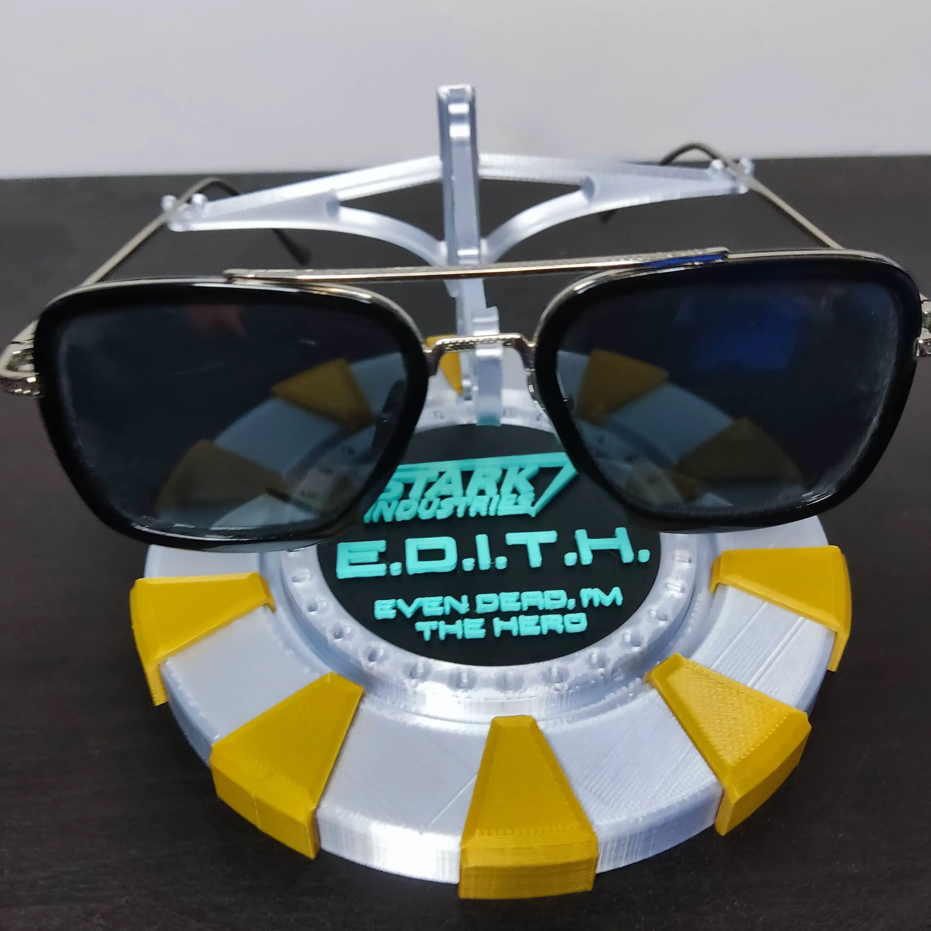 Iron Man Glasses Stand - Spider-Man: Far From Home