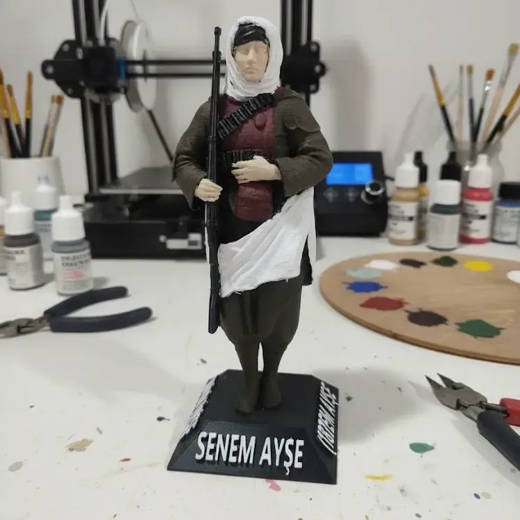 Senem Ayşe Figürü