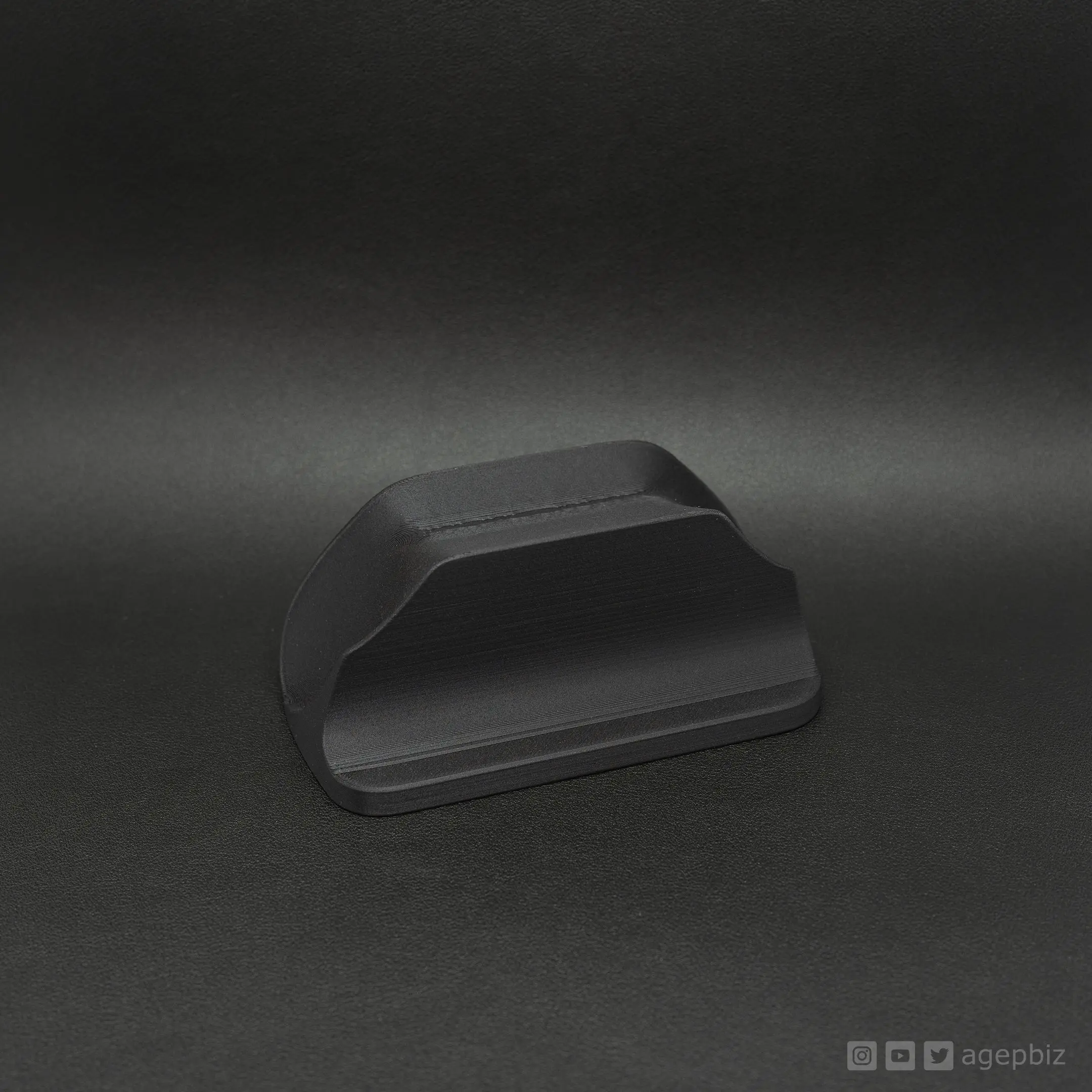 Minimalistic Xbox Controller Stand
