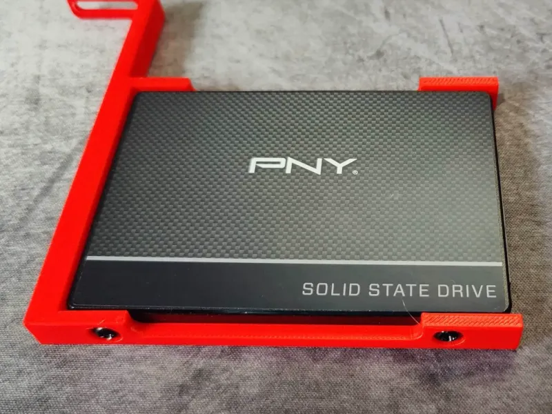 2.5インチSATA SSD垂直ブラケット / オープンフレームマウント