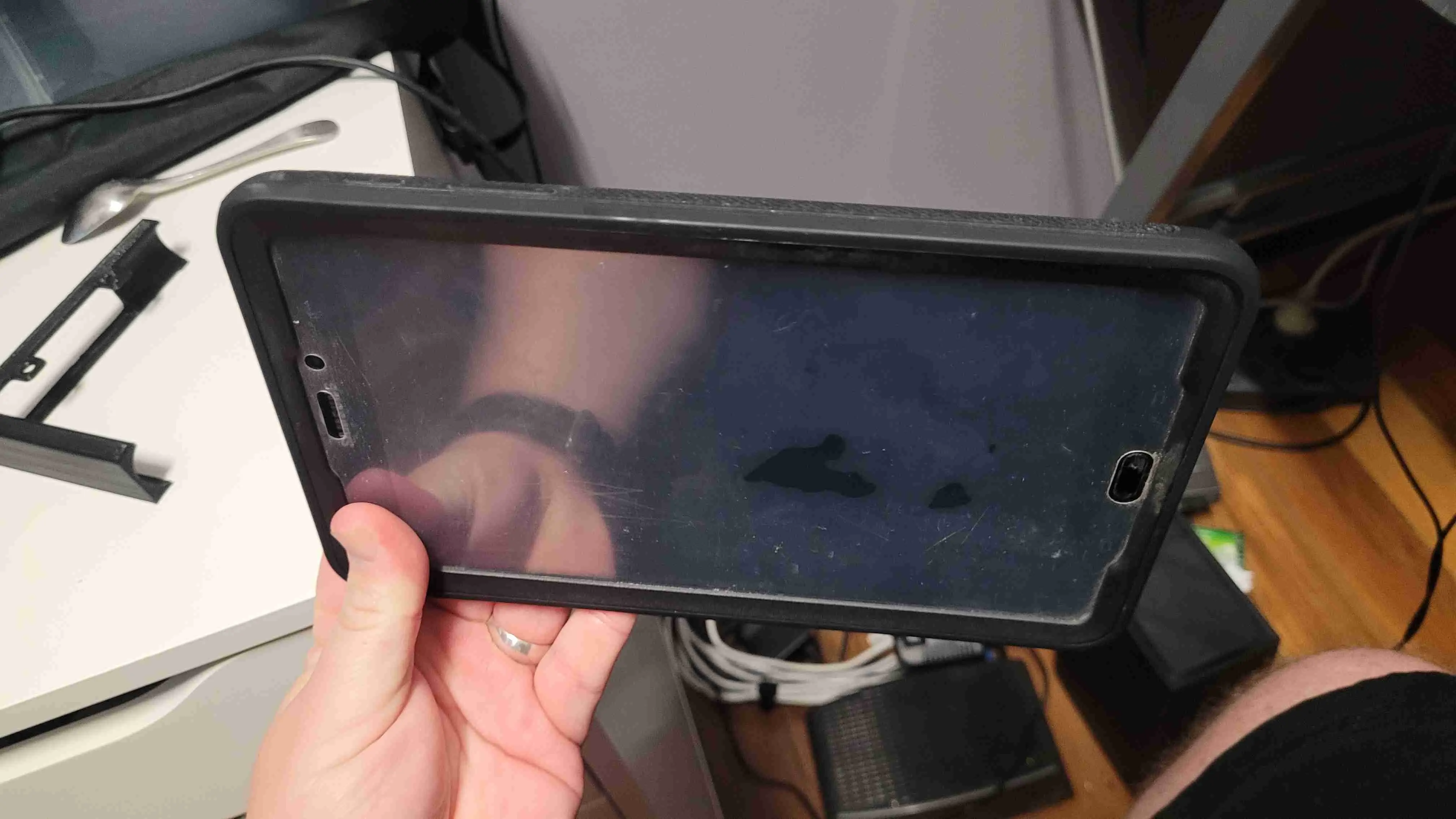 Galaxy Tab A kılıf içinde Duvara montaj