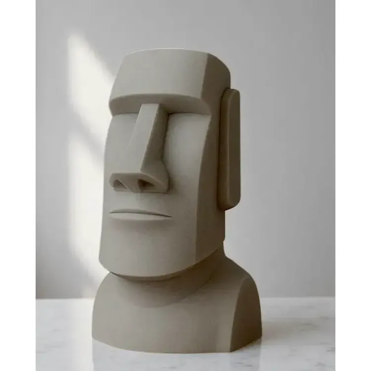Moai face