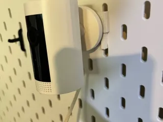Ring camera mount for an Ikea Skadis board