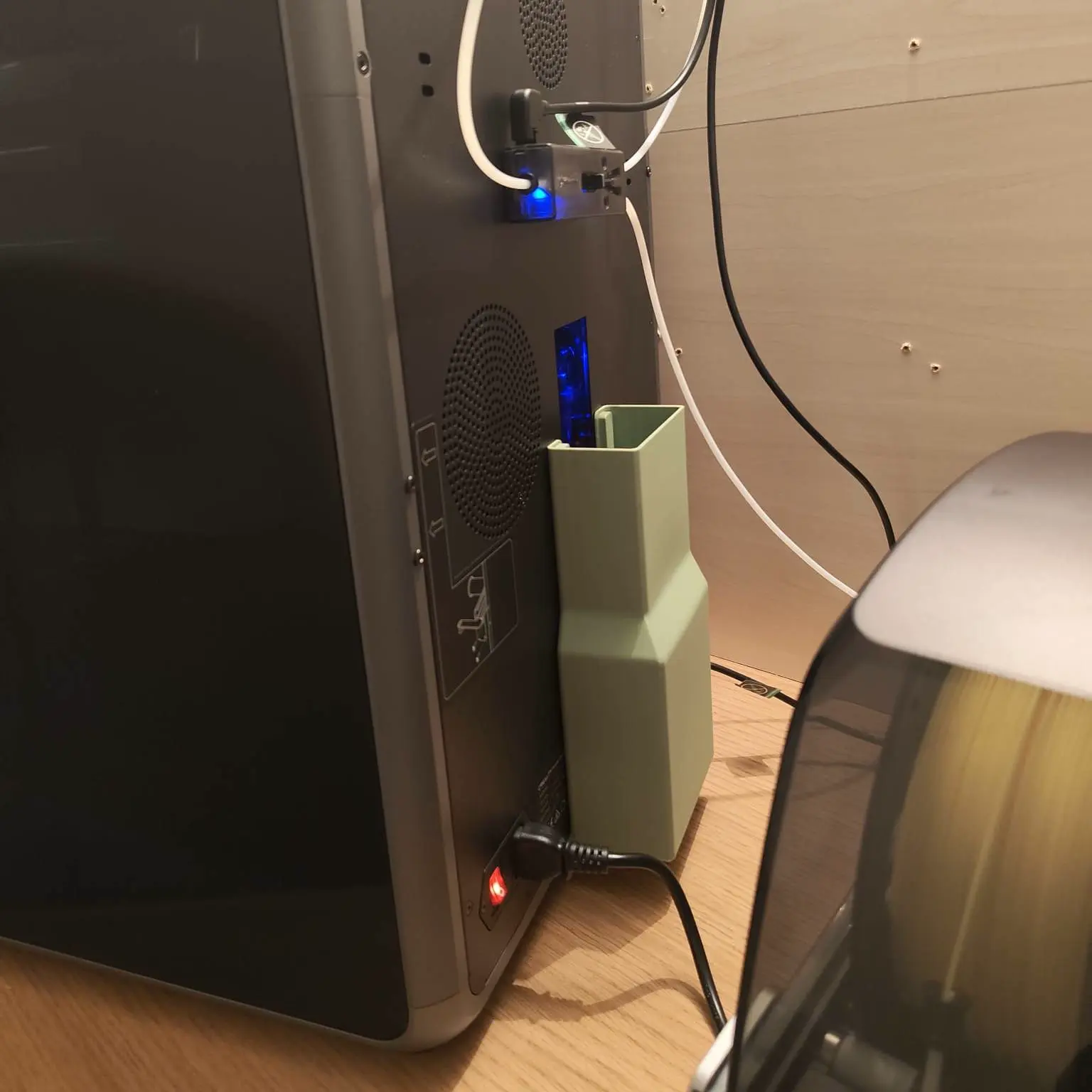 K2 Magnetic Poop Catcher