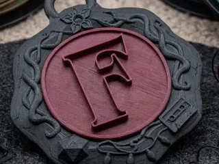 Stranger Things pendant - Letter F by Aza