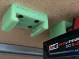 Milwaukee M18 wall mount-0
