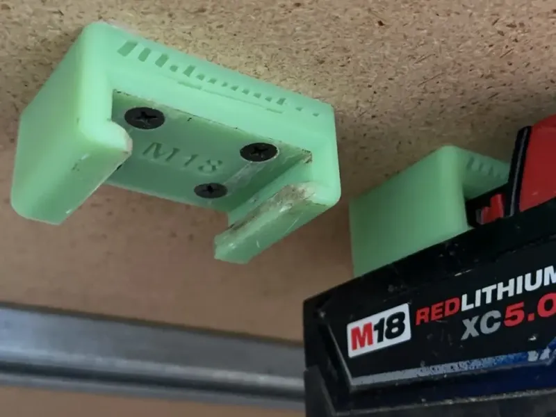 Milwaukee M18 wall mount