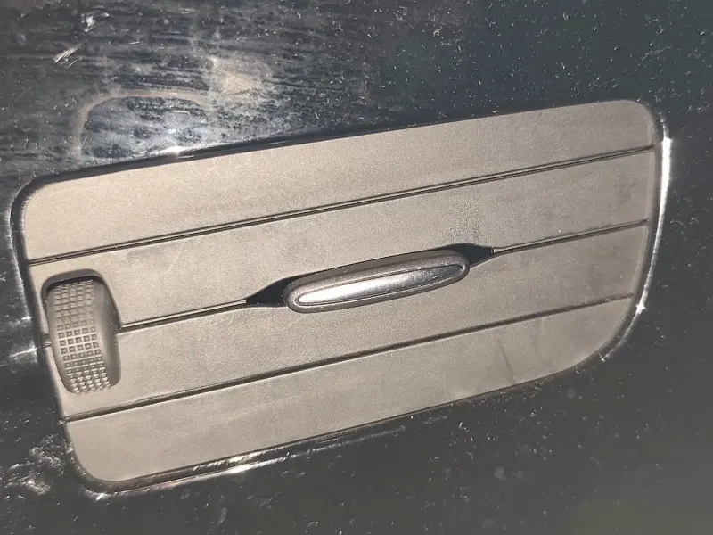 Ailette de ventilation centrale pour Renault Clio 4