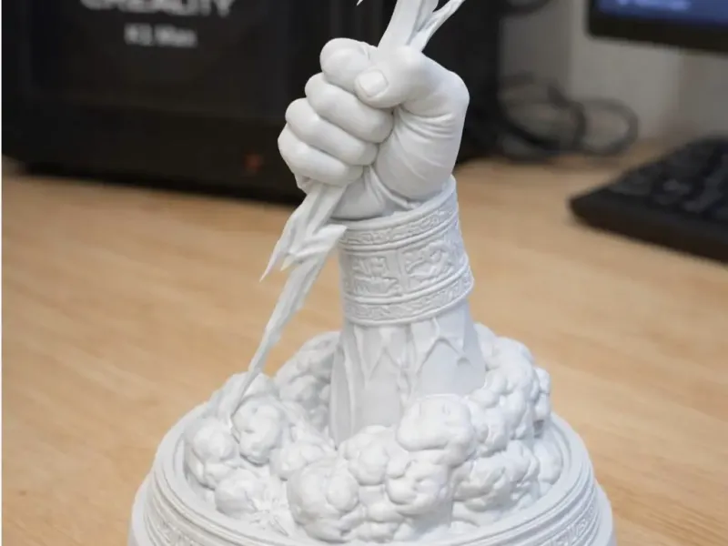 ⚡ Thunder Grasp Desk Statue (White Edition)