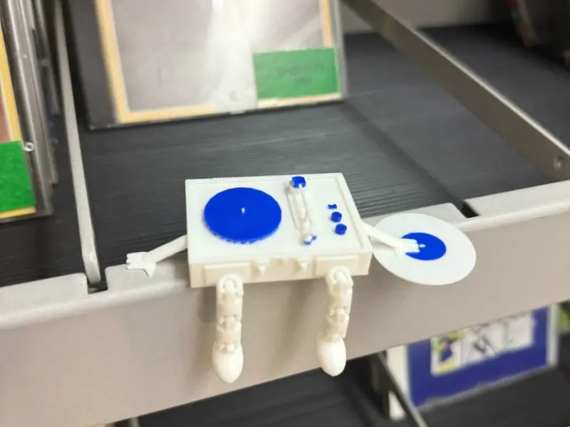 articulated vinyl record buddy