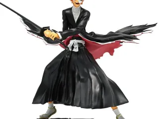 Ichigo Kurosaki figurine 3
