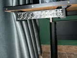 Behringer u-phoria UMC404HD Under Desk Support-2