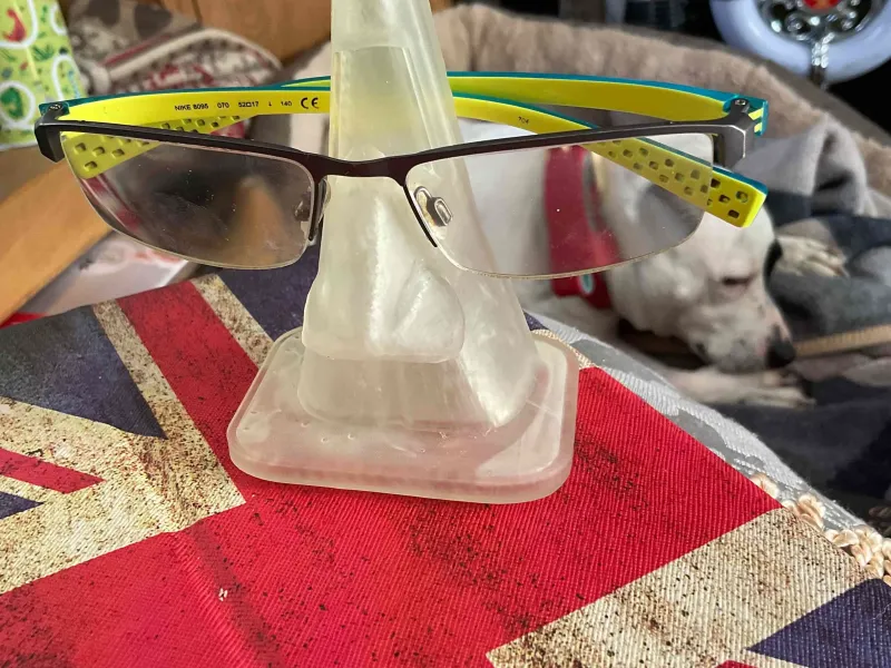 Soporte para gafas de nariz