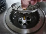 Sink screw.-0