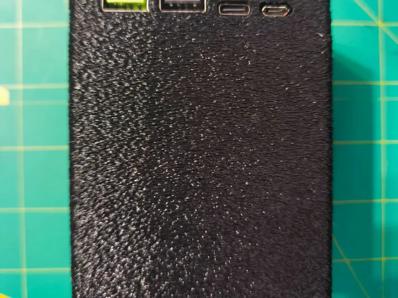 Rugged PowerBank Case 8x18650 (22.5W) with Protection Windo