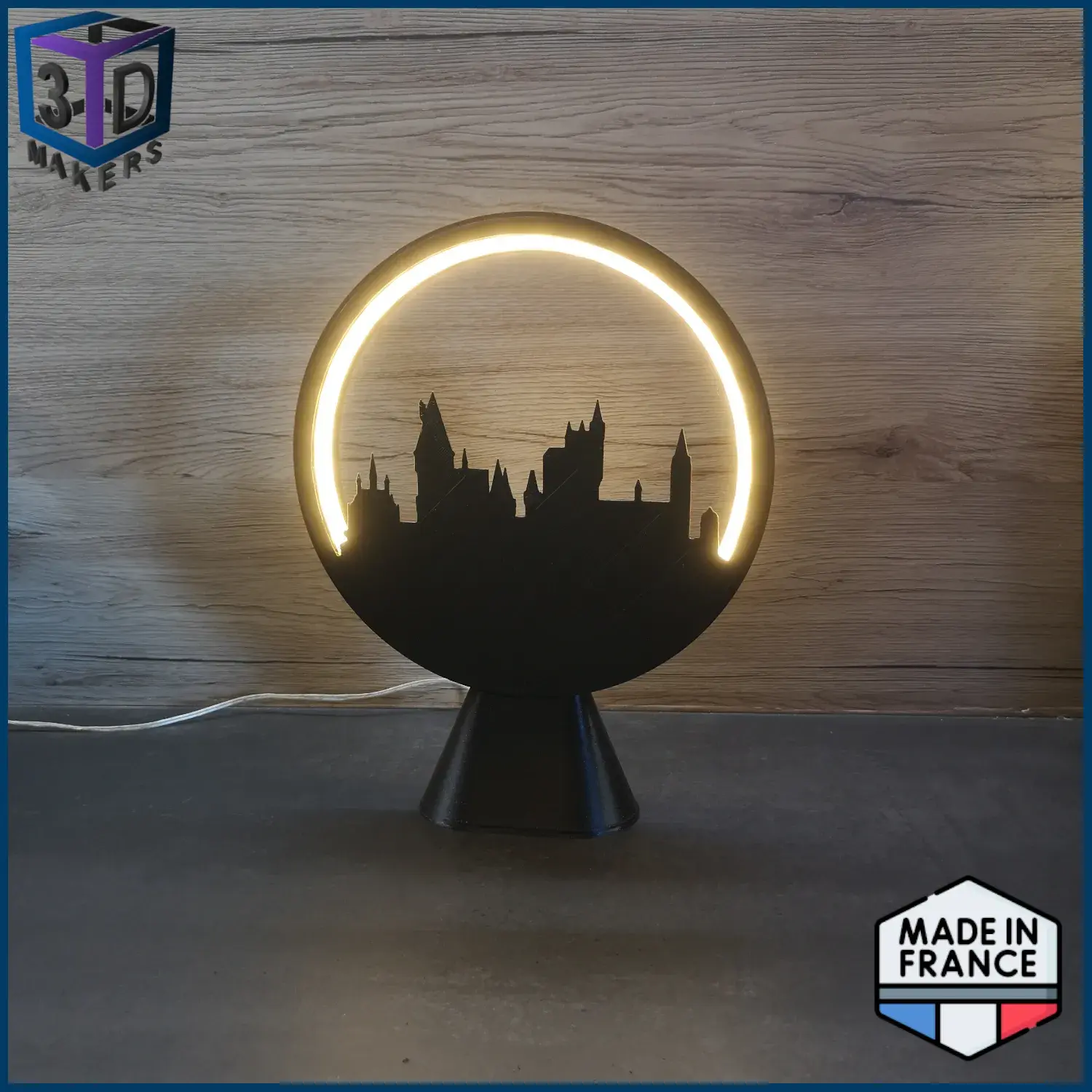 Ring Lamp with Interchangeable Decorations