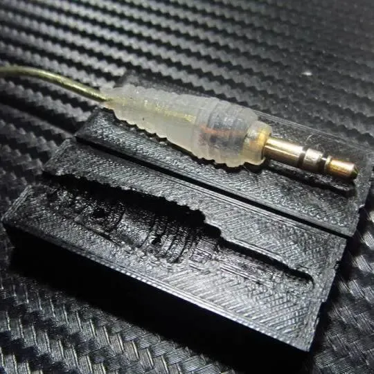 Molde de presión para conector jack de 3,5 para cola caliente o resina