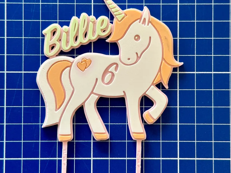 Caketopper unicornio (sin el nombre ni el número)