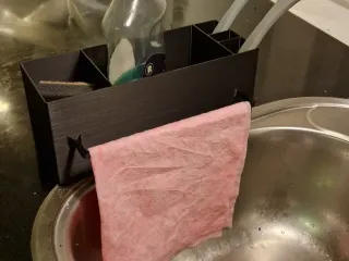 Kitchen accessories holder