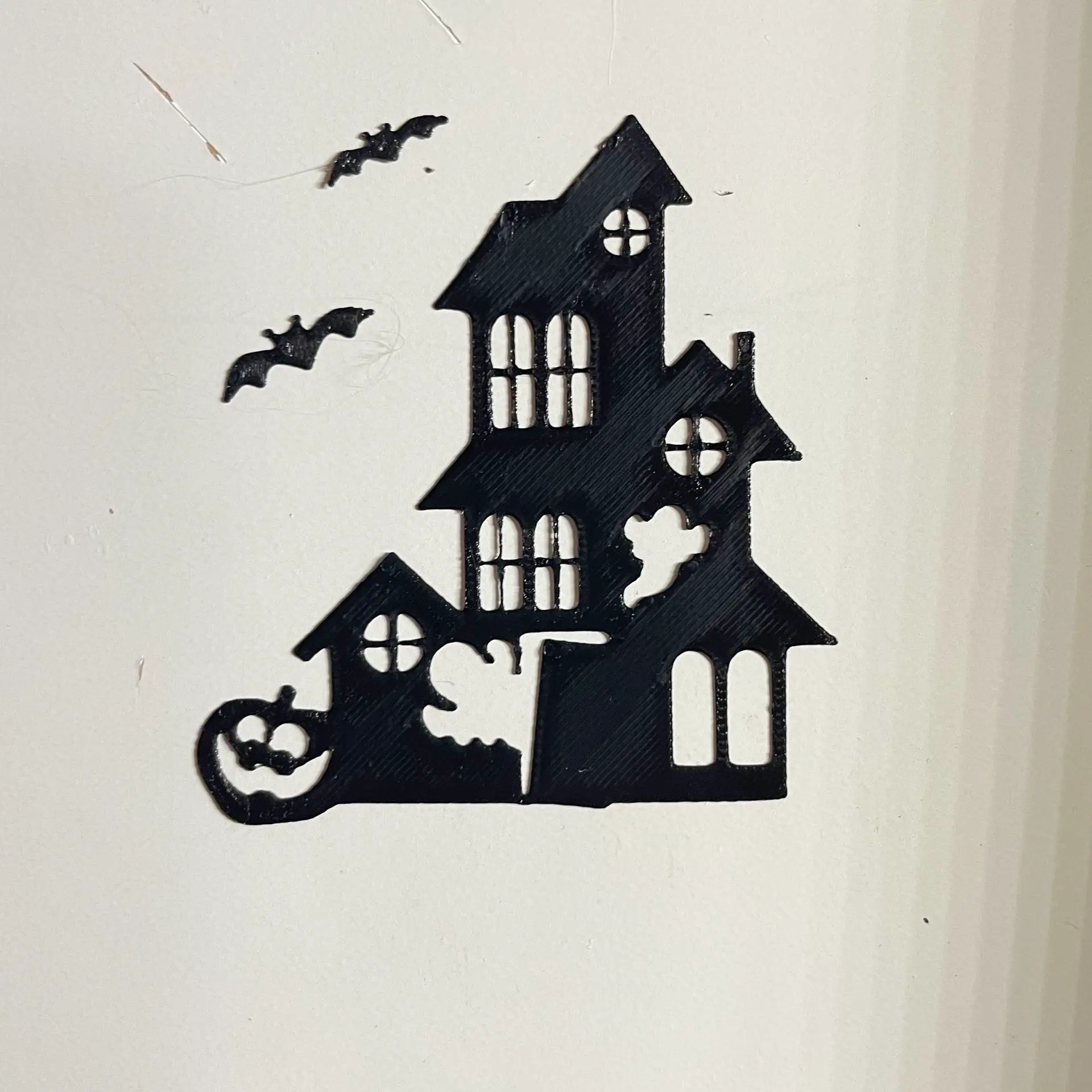 Arte de pared casa con fantasma