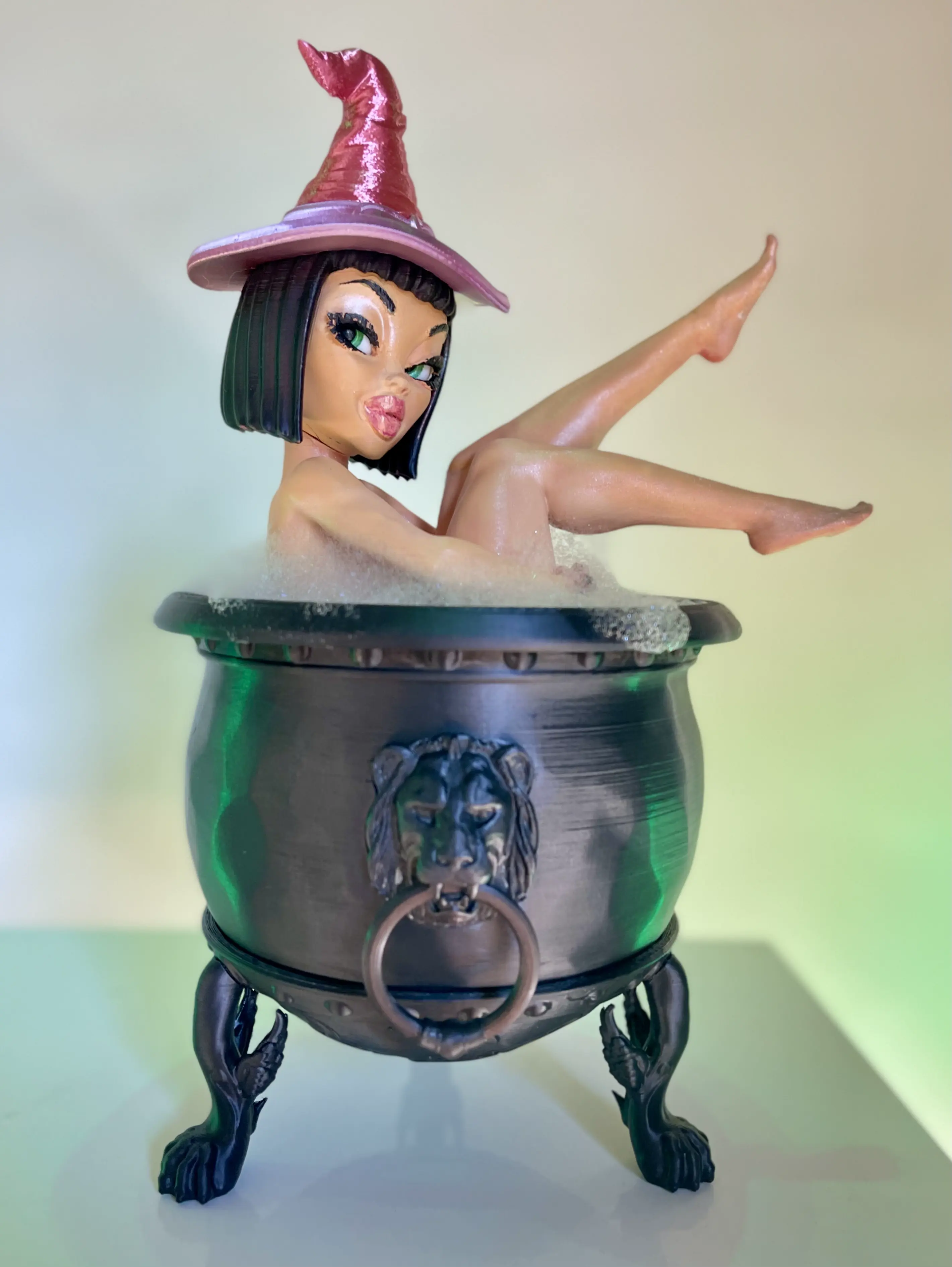PIN UP BRUJA CON CALDERO OLLA