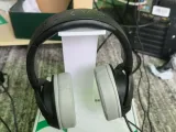 Headphone stand-2