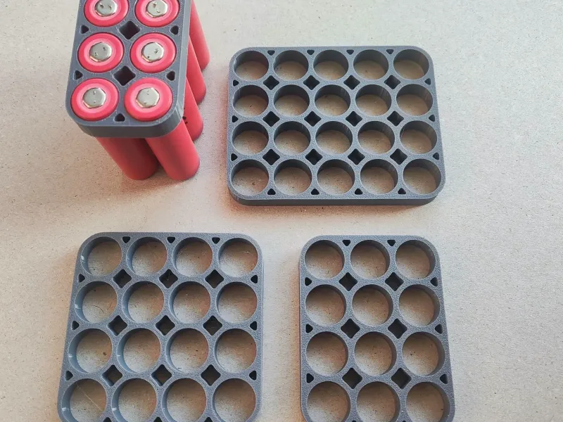 18650 Quad Row Holder Set | Wire Channels (8-24 Cells)