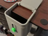 Desk Mounted Trash Can-4