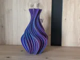 curly Vase-5