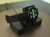 Samsung Galaxy Watch 4 charging dock stand-3