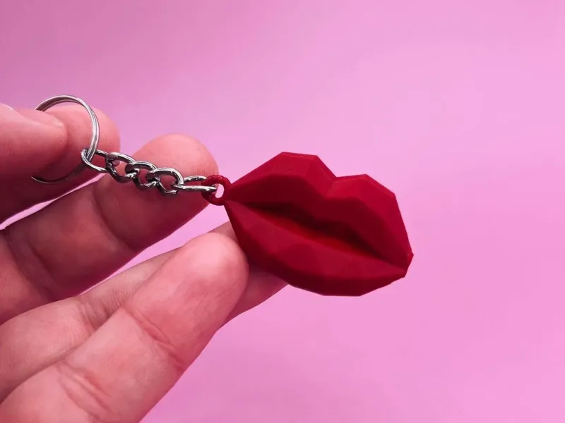 Kiss lip keychain holder