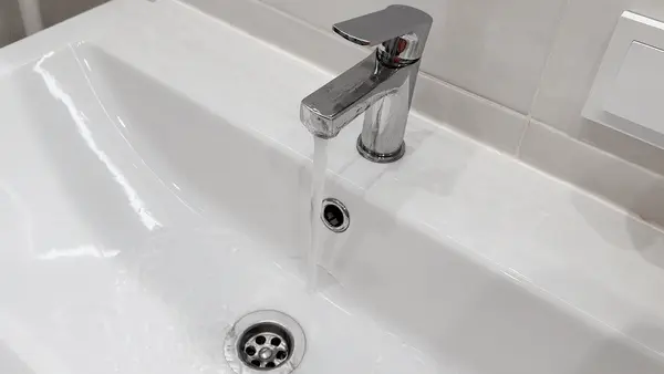 Water tap extender