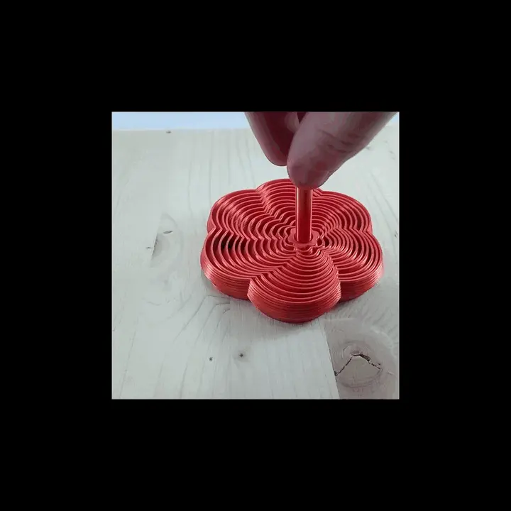 Curvy Fractal Fidget with Handle