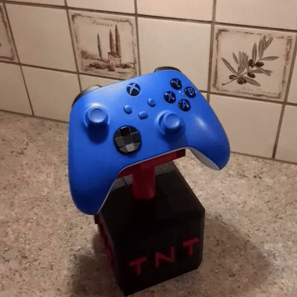 TNT-Thrills: Game changing controller display with a Secret