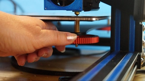 Make sure the 3D printer bed is level