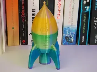 Small rocket with extending fire