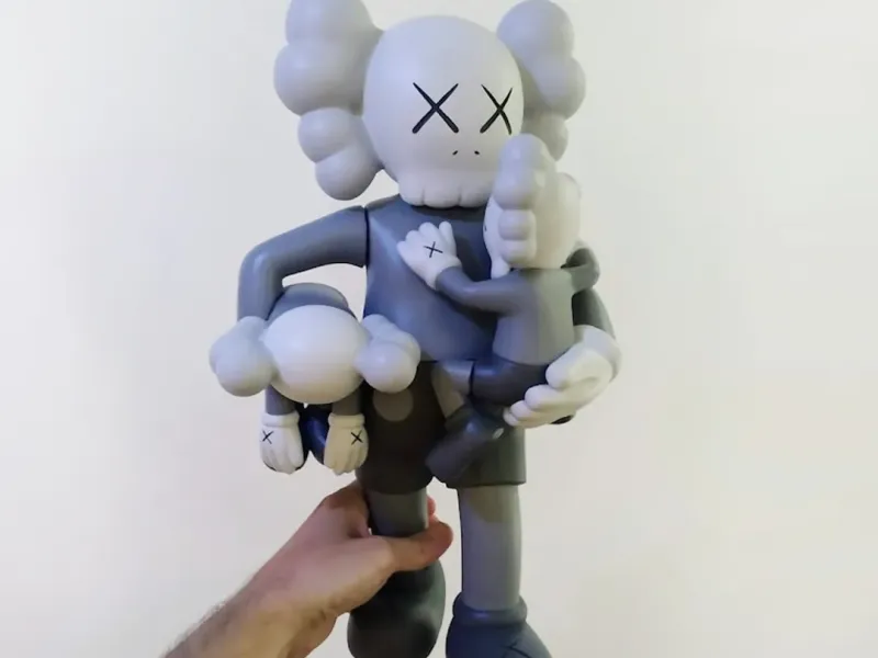 Каус Clean Slate Bearbrick Supreme мэшап