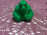 Gorilla statue-1