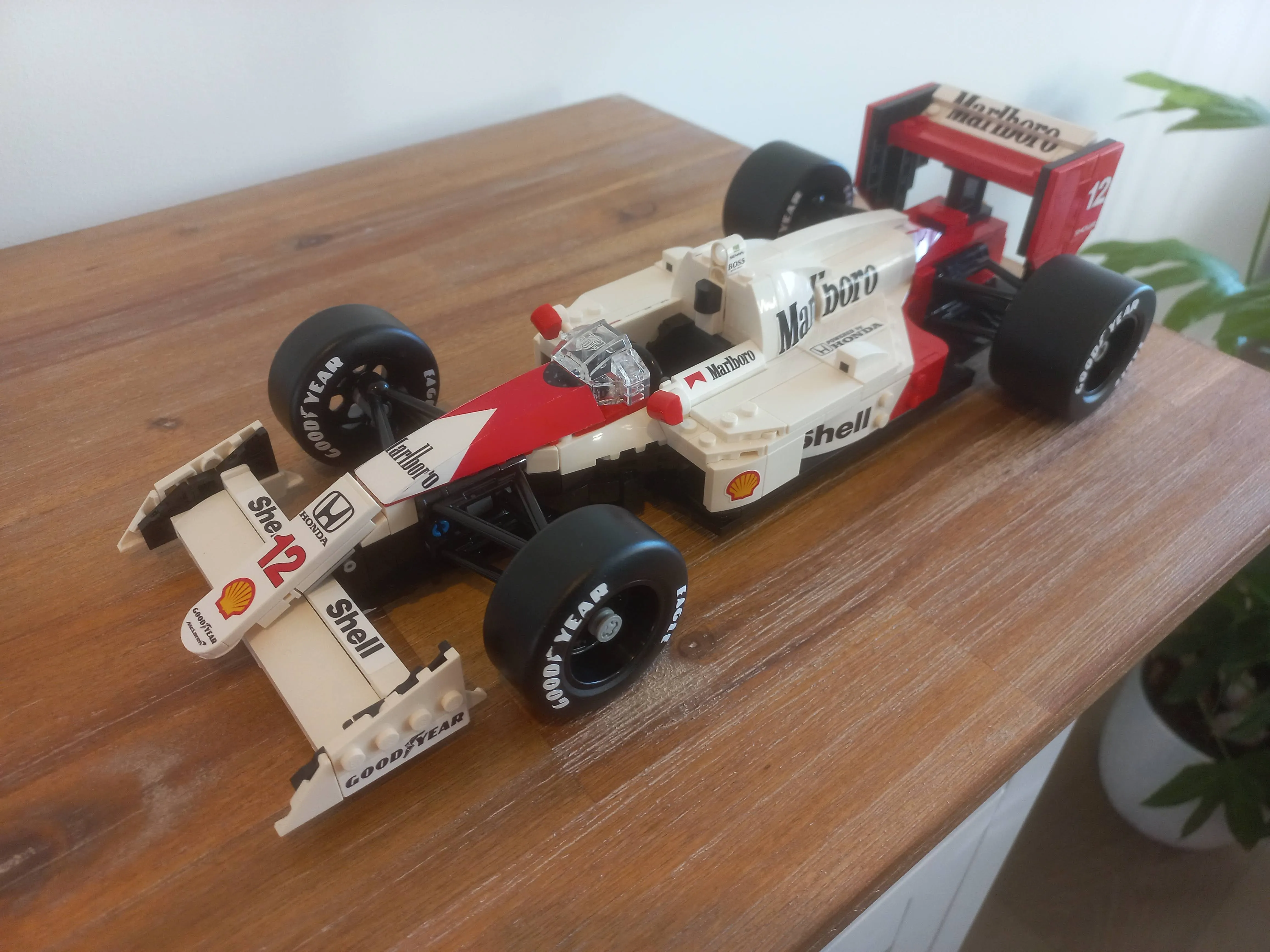 LEGO 10330 MCLAREN MP4/4 WIDE REAR WHEELS AND TYRES