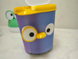 黄色い小さな帽子のゴミ箱-2