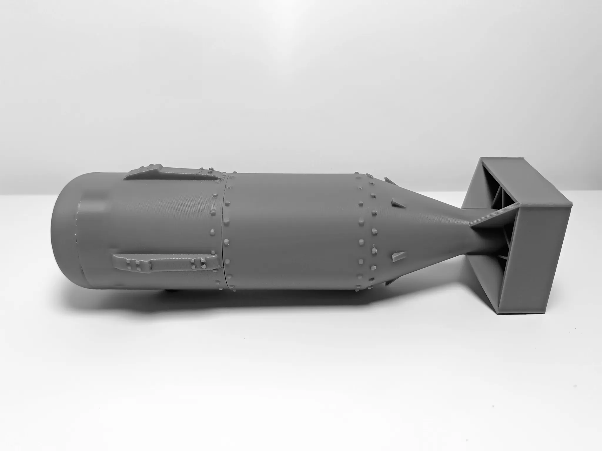 Travel Bomb w/2 sections