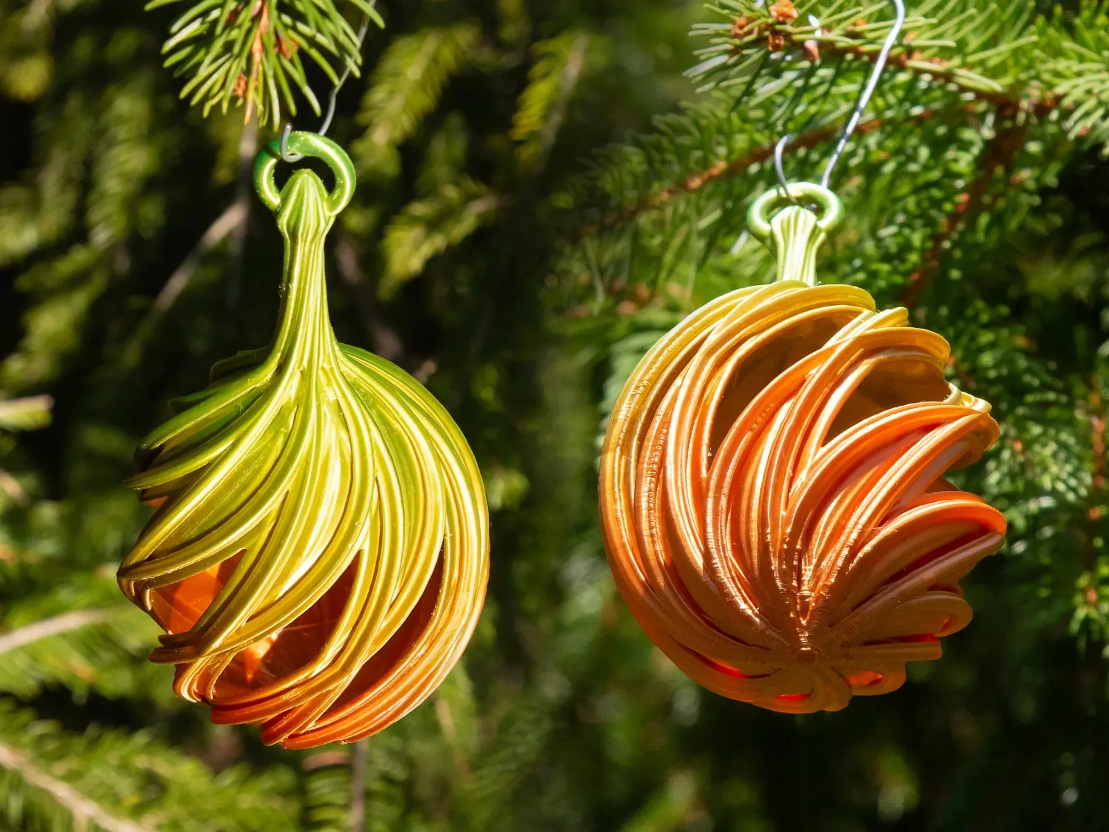 Double Spiral Christmas Bulb