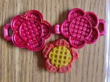 PRINT IN PLACE - WAFFLE MAKER - FLOWER - FOR SENSORY PLAY-2